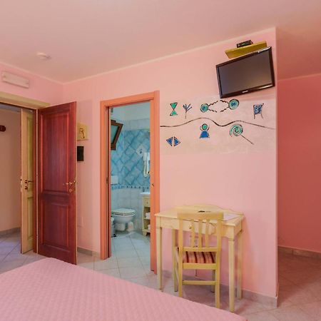 Hotel Solanas Solanas  Extérieur photo