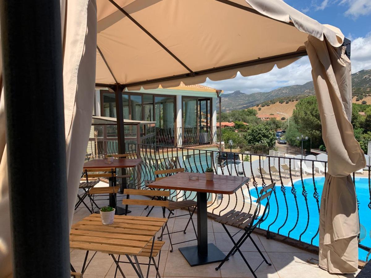 Hotel Solanas Solanas  Extérieur photo