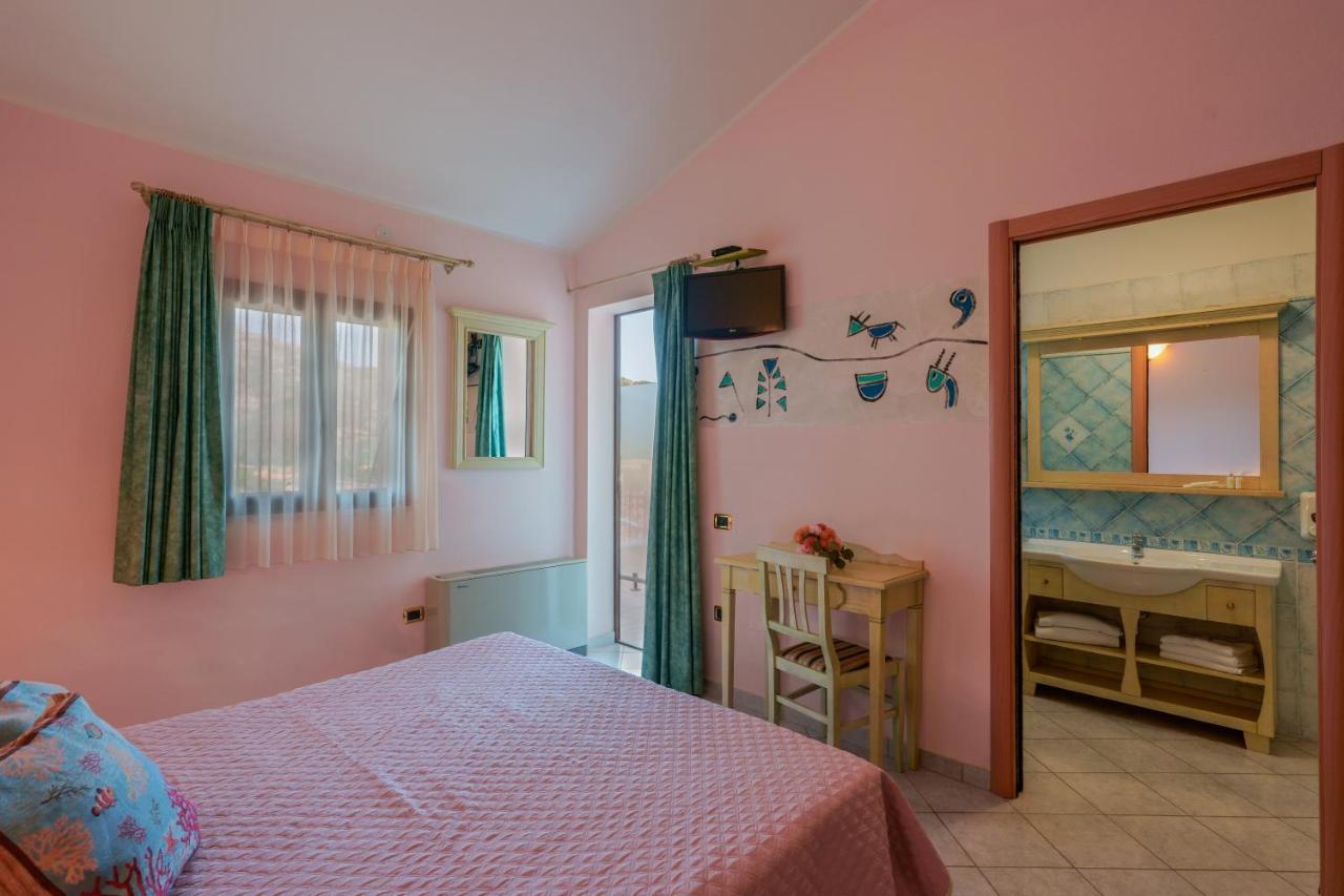 Hotel Solanas Solanas  Extérieur photo