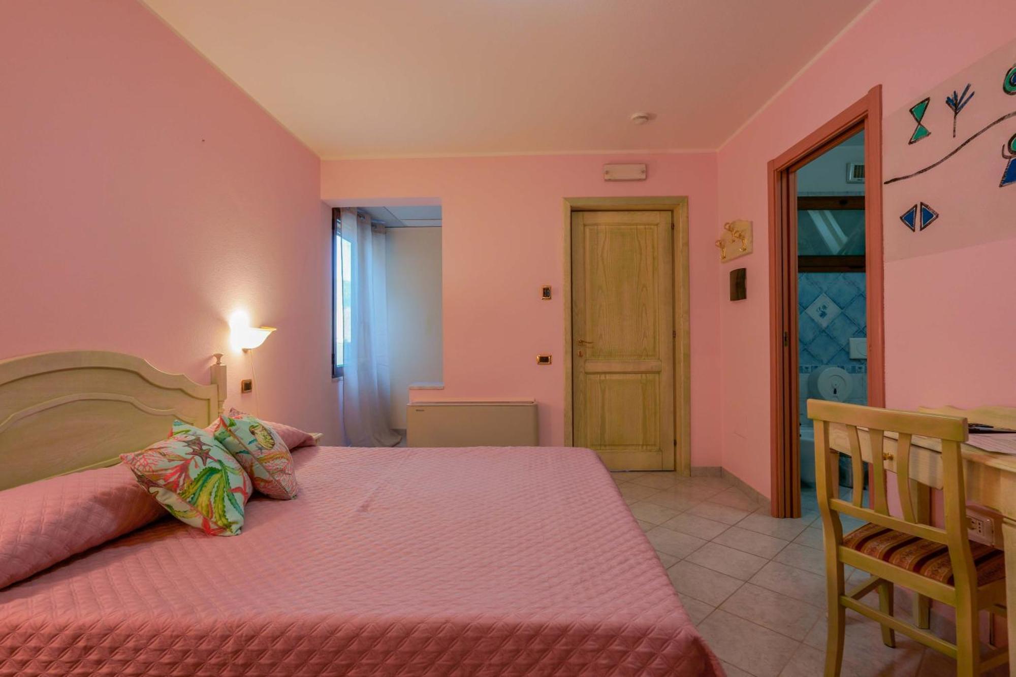 Hotel Solanas Solanas  Extérieur photo