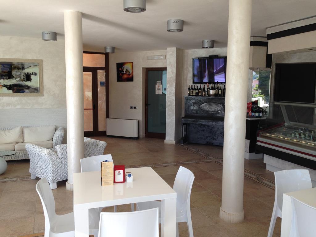 Hotel Solanas Solanas  Extérieur photo
